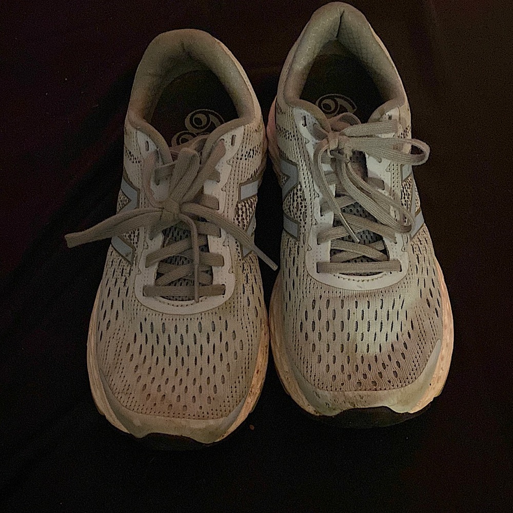 Teal new balances, used a couple of times . Still in perfect shape